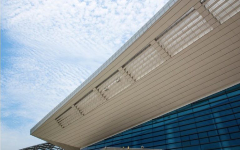 Why Homeowners and Businesses Trust Asphalt & Metal Roofing Experts